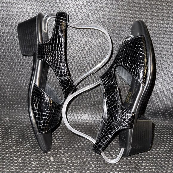 SAS Open Toe Suntimer Black Patent Leather Croc Print Tripad Sandals Size 8.5 - Picture 5 of 9